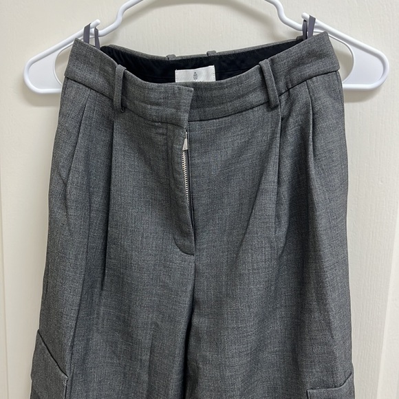 NWOT Aritzia Babaton Spotlight Cargo Pant Trouser | Size 2 Dark Grey - Picture 11 of 14
